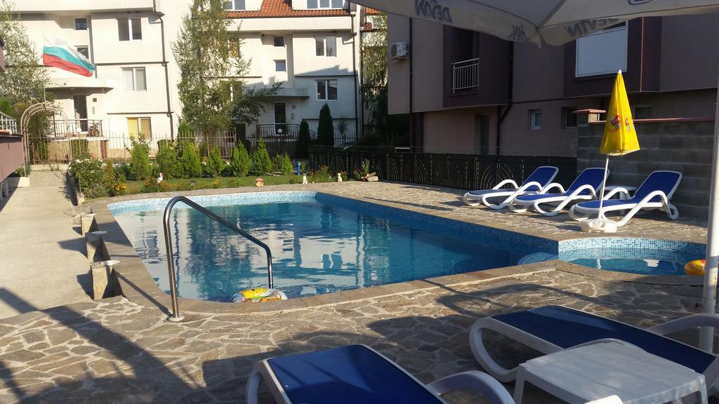 Dimitrov Apartments Бургас Экстерьер фото